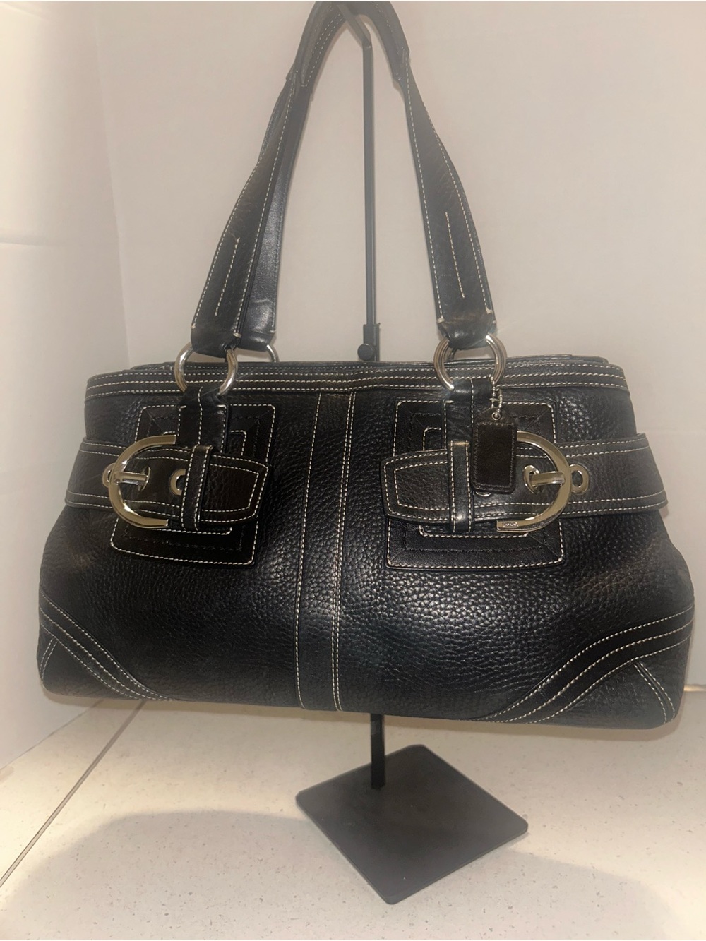 Vintage Y2K Black Leather Coach SoHo Shoulder Bag with Silver Buckle Accents